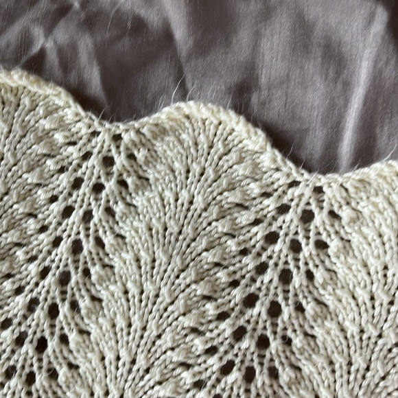 Hand crocheted baby blanket, - Picture 3 of 5